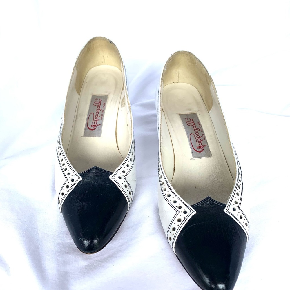 Pappagallo Black And White Leather Slip On Shoes Size 7.5 N